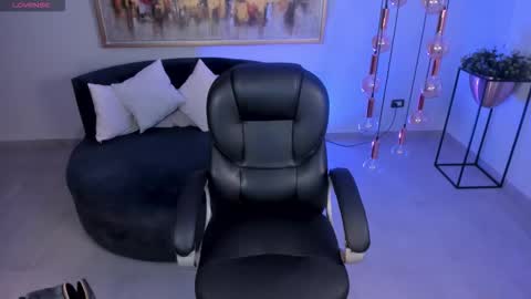 Snapshot of mileycruz_ chatting on 15, 1, 2026 Miley Cruz IG miley model23 online show from 15, 1, 2026