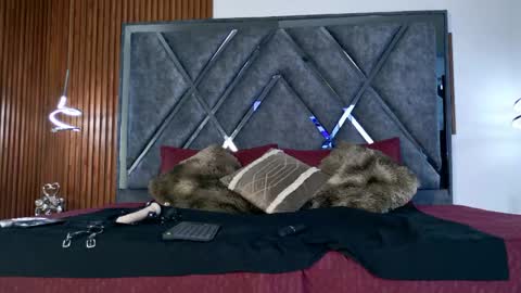 milf__celeste online show from 19, 5, 2026