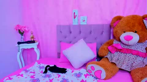 Antonella online show from 3, 7, 2026