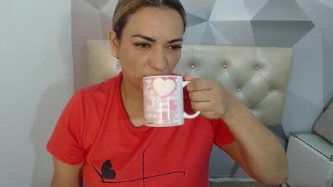 milf_hugeboobs online show from 17, 1, 2026