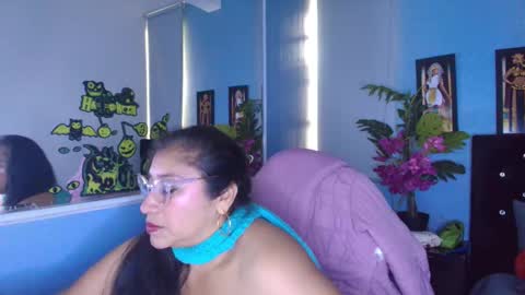 milf latinn online show from 16, 10, 2025