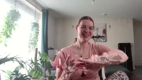 Snapshot of milf_tara36 chatting on 10, 3, 2025 Milf Tara36 online show from 10, 3, 2025