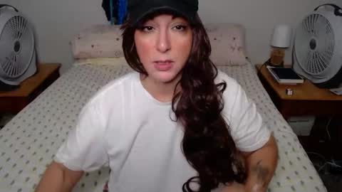 Snapshot of milfmonee chatting on 14, 10, 2025 MILF Monee online show from 14, 10, 2025