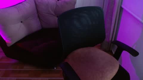 Snapshot of milfrosalie chatting on 11, 9, 2025 Rosalie online show from 11, 9, 2025