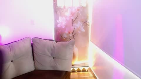 Rosalie  online show from 8, 5, 2026