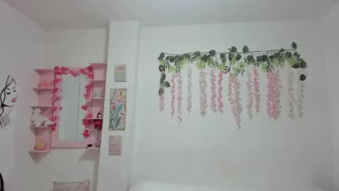 Snapshot of mili_fit11 chatting on 22, 9, 2025 mili_fit11 online show from 22, 9, 2025