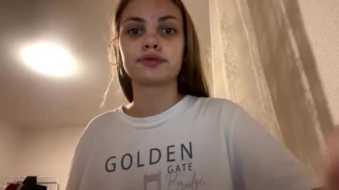 Snapshot of milia21 chatting on 7, 10, 2025 milia21 online show from 7, 10, 2025