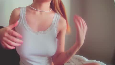 Snapshot of milia21 chatting on 29, 10, 2025 milia21 online show from 29, 10, 2025