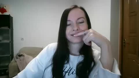 Snapshot of miliah chatting on 5, 1, 2026 miliah online show from 5, 1, 2026