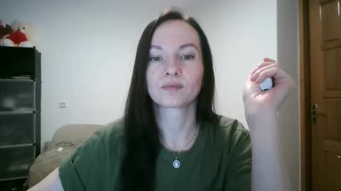 Snapshot of miliah chatting on 7, 1, 2026 miliah online show from 7, 1, 2026