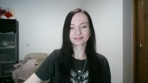 Snapshot of miliah chatting on 12, 1, 2026 miliah online show from 12, 1, 2026