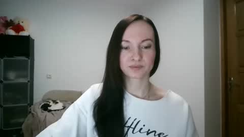 Snapshot of miliah chatting on 13, 1, 2026 miliah online show from 13, 1, 2026