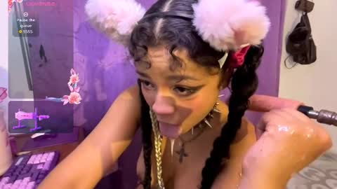 Snapshot of milikitt chatting on 6, 10, 2025 milikitt online show from 6, 10, 2025