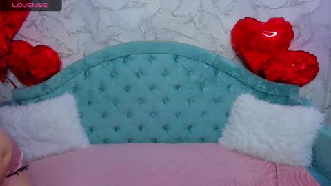 milinafox online show from 26, 2, 2025