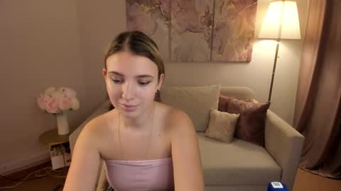 milinafox online show from 15, 10, 2025