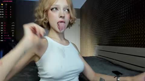 Mila 3 aka Deepthroat World Champion online show from 26, 3, 2026