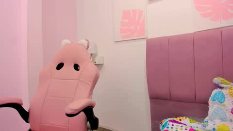 Snapshot of milk_zafira chatting on 16, 11, 2025 milk_zafira online show from 16, 11, 2025