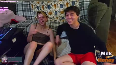 MilkandHoney online show from 6, 11, 2025