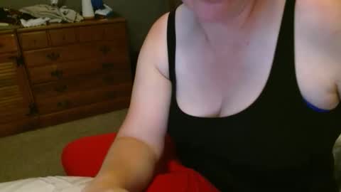 Snapshot of milking_daddi chatting on 22, 9, 2025 milking_daddi online show from 22, 9, 2025