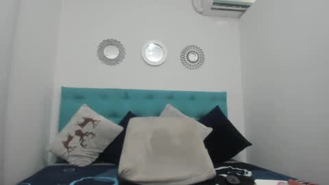 milky_emma18 online show from 15, 5, 2026