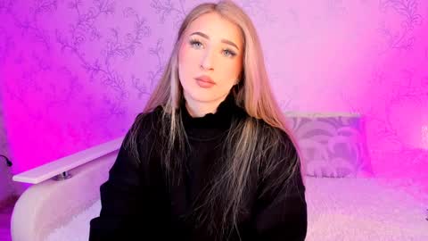 Vivian online show from 24, 12, 2024