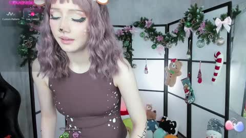 milky cute online show from 24, 12, 2024