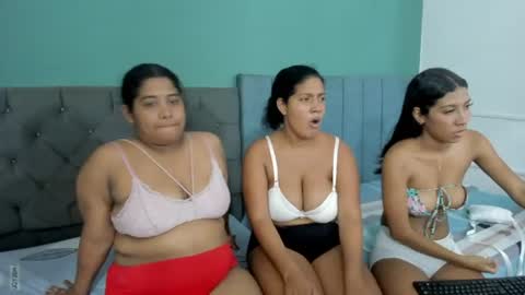 Snapshot of milkylover_22_ chatting on 1, 7, 2026 milkylover_22_ online show from 1, 7, 2026
