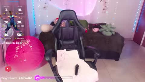 Snapshot of milkysakura chatting on 10, 10, 2025 Abby  Lilia online show from 10, 10, 2025