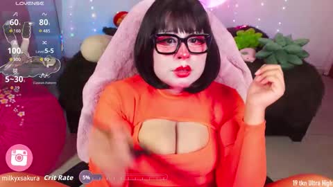 Snapshot of milkysakura chatting on 26, 10, 2025 Abby  Lilia online show from 26, 10, 2025