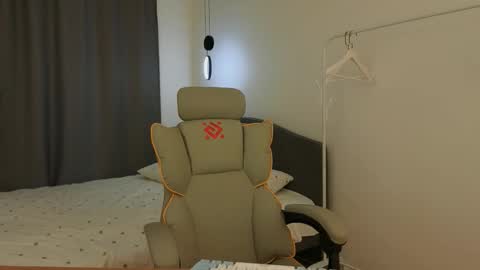 Eva online show from 27, 3, 2026