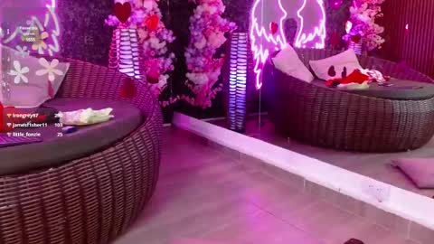 Snapshot of milla_davis chatting on 17, 2, 2025 MILLA online show from 17, 2, 2025