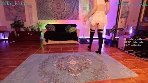 milla_milla online show from 31, 1, 2025