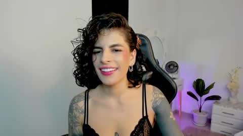 Milagros online show from 6, 12, 2024