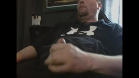 Snapshot of millbj02 chatting on 27, 10, 2025 millbj02 online show from 27, 10, 2025