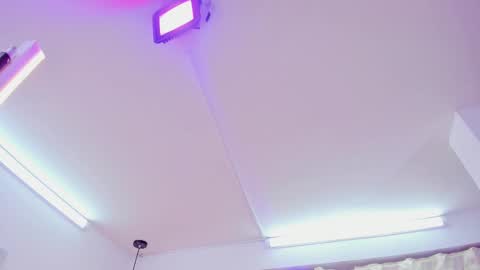 miller_vanessa_ online show from 4, 3, 2025