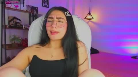 miller_vanessa_ online show from 23, 9, 2025