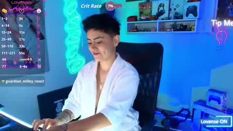 Snapshot of milley_rose chatting on 16, 9, 2025 Im girl my name is Johana  online show from 16, 9, 2025