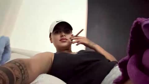 Snapshot of milley_rose chatting on 19, 10, 2025 Im girl my name is Johana  online show from 19, 10, 2025