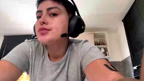 Snapshot of milley_rose chatting on 21, 10, 2025 Im girl my name is Johana  online show from 21, 10, 2025