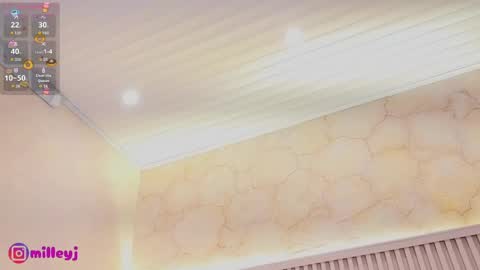 Snapshot of milleyjones_ chatting on 18, 5, 2026 milleyjones_ online show from 18, 5, 2026