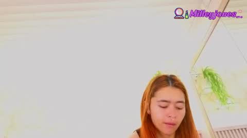 Snapshot of milleyjones_ chatting on 25, 6, 2026 milleyjones_ online show from 25, 6, 2026