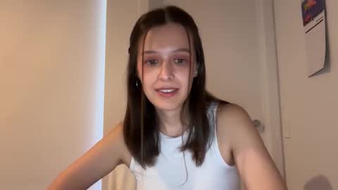 Snapshot of millypetite chatting on 14, 9, 2025 Milly online show from 14, 9, 2025