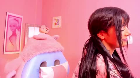 Snapshot of milu_carbajal_x chatting on 15, 4, 2026 milu_carbajal_x online show from 15, 4, 2026