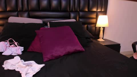 Milu Wallace  online show from 13, 2, 2025