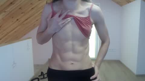 milusea online show from 22, 9, 2025