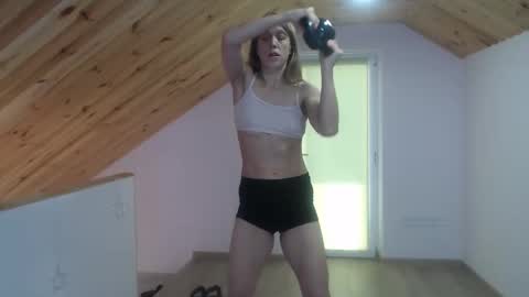 milusea online show from 26, 10, 2025