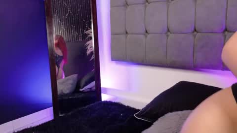 miluv19 online show from 13, 11, 2025