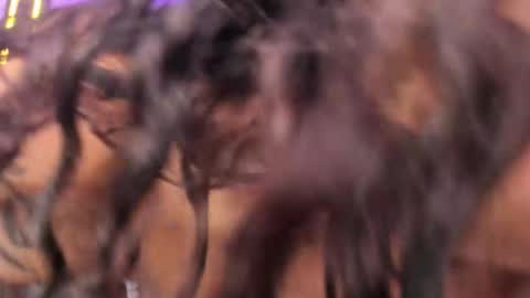 Mily online show from 4, 3, 2026