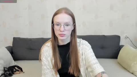 Snapshot of milymi_ chatting on 4, 11, 2025 Milena and Jasper online show from 4, 11, 2025