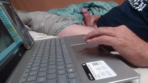 Snapshot of mimes32 chatting on 1, 11, 2025 mimes32 online show from 1, 11, 2025